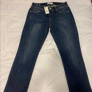 NWT SZ 6 Women’s Cabi Straight jeans